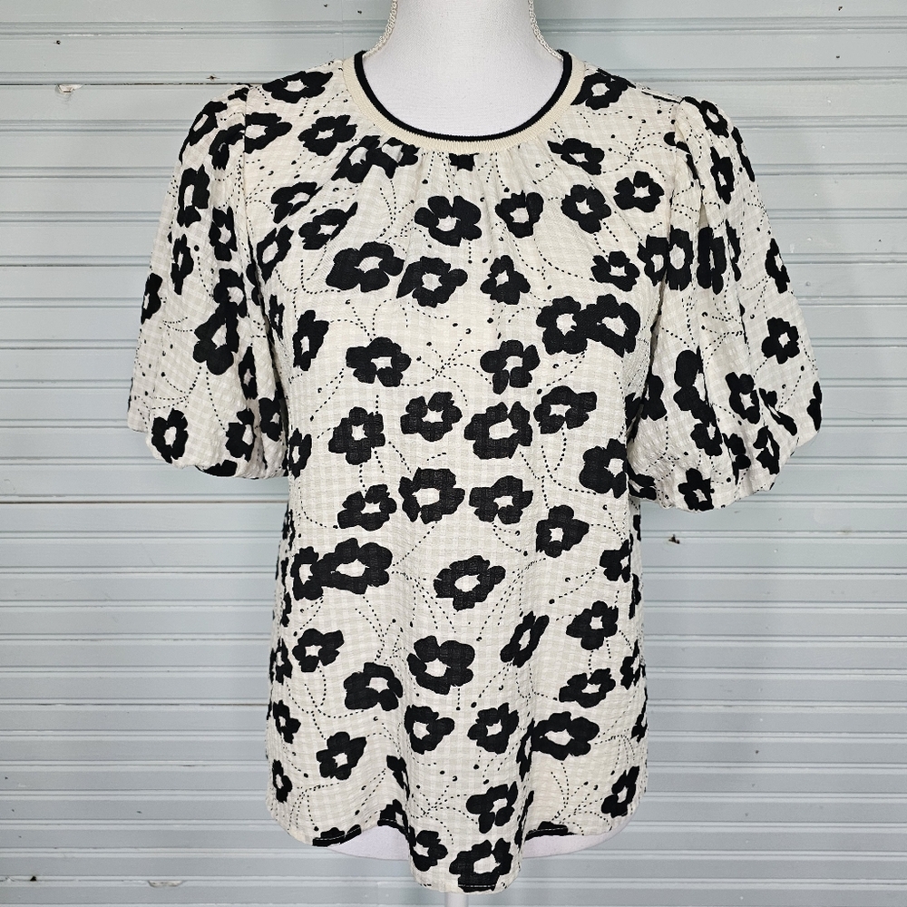 THML Cream Black Floral Seersucker Short Puff Sleeve Pullover Blouse Size XS
